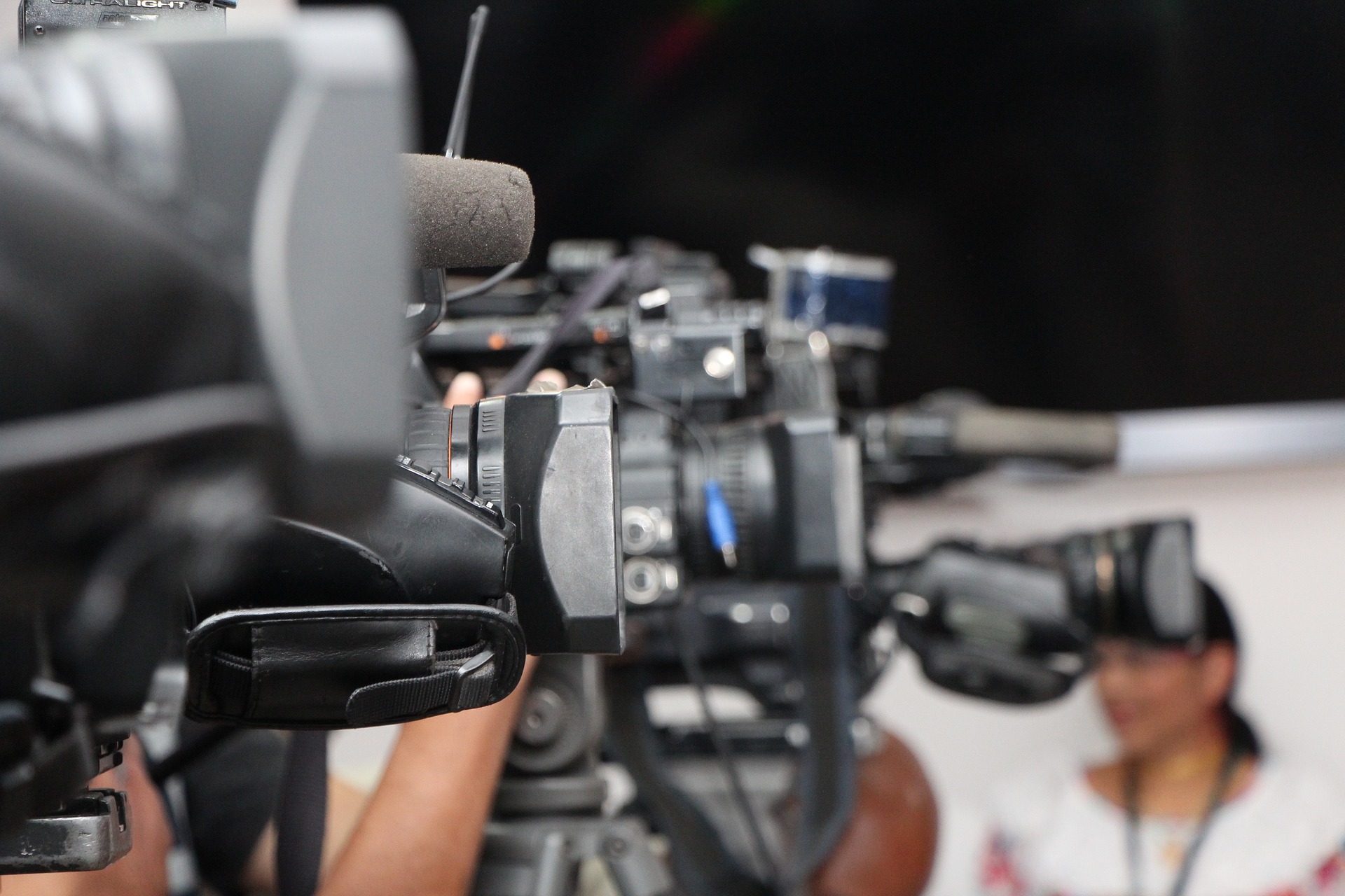 [:hr]Mediji[:]