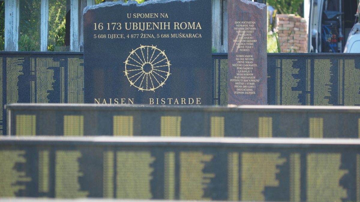 Međunarodni dan sjećanja na romske žrtve genocida u Drugom svjetskom ratu / Samudaripen